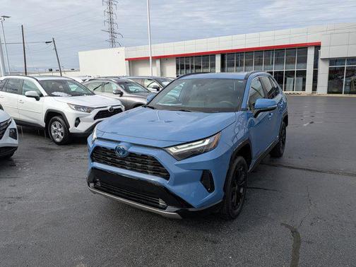 2024 Toyota RAV4 Hybrid SE