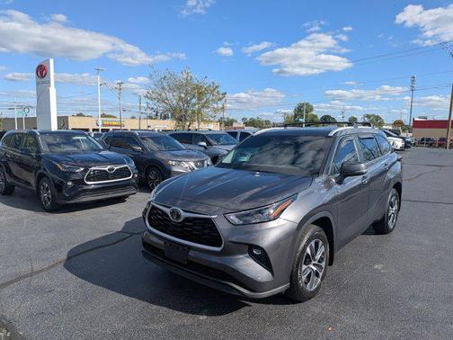 2024 Toyota Highlander XLE