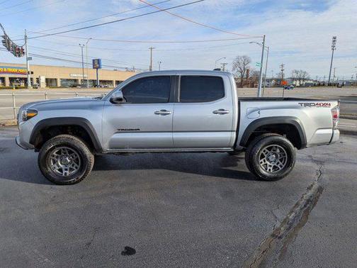 2022 Toyota Tacoma TRD Off Road