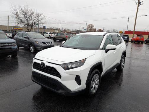 2021 Toyota RAV4 LE