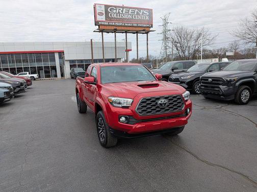 2022 Toyota Tacoma TRD Sport