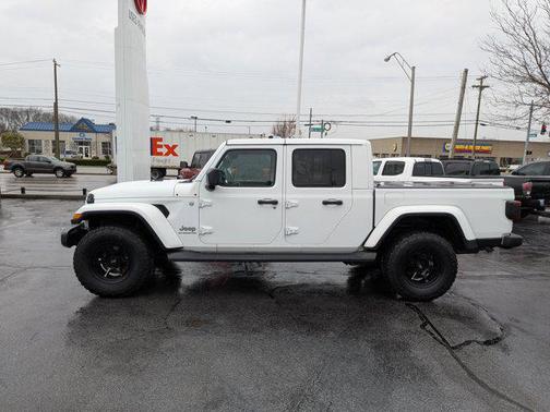 2020 Jeep Gladiator Overland