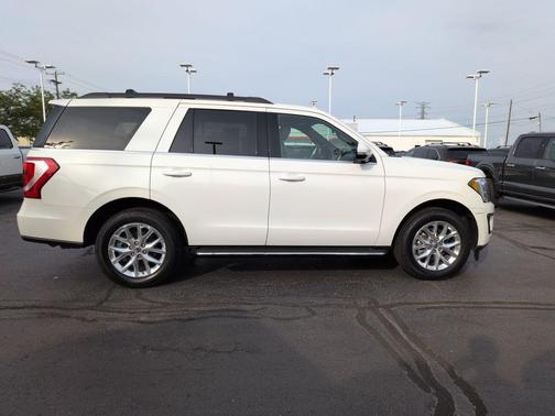 Star White Metallic Tri-Coat 2020 Ford Expedition XLT