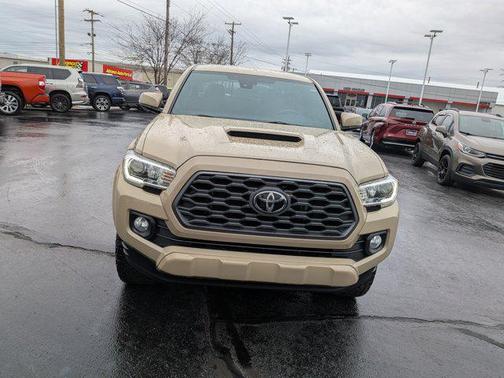 2020 Toyota Tacoma TRD Sport