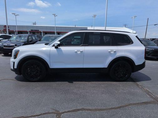 Glacial White Pearl 2021 Kia Telluride SX