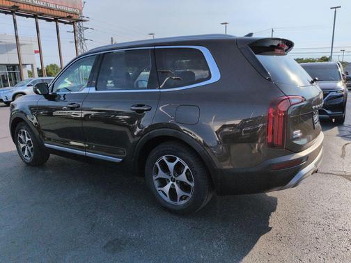 Dark Moss 2022 Kia Telluride EX