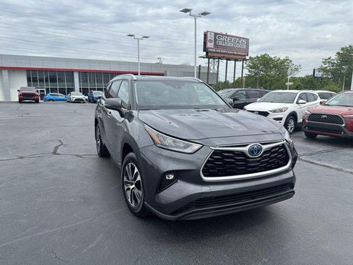 2020 Toyota Highlander Hybrid XLE