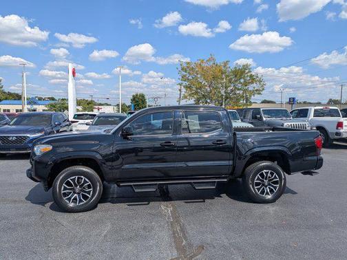 2022 Toyota Tacoma SR