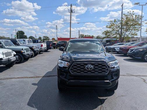 2022 Toyota Tacoma SR