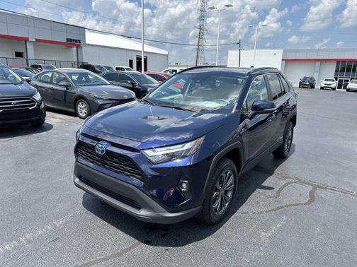 2022 Toyota RAV4 Hybrid XLE Premium