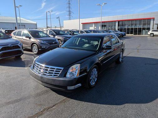 2008 Cadillac DTS Base