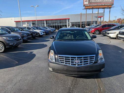 2008 Cadillac DTS Base