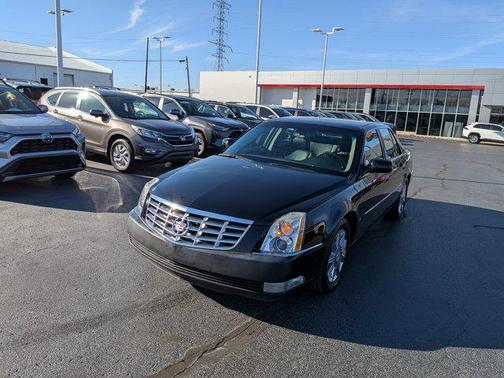 2008 Cadillac DTS Base