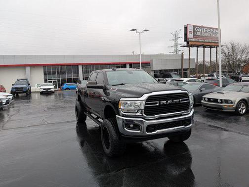 2020 RAM 2500 Big Horn Crew Cab 4X4 6'4' Box