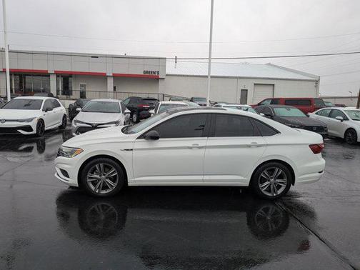 2021 Volkswagen Jetta 1.4T R-Line