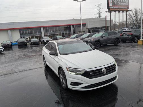 2021 Volkswagen Jetta 1.4T R-Line
