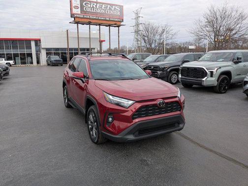 2025 Toyota RAV4 Hybrid XLE Premium