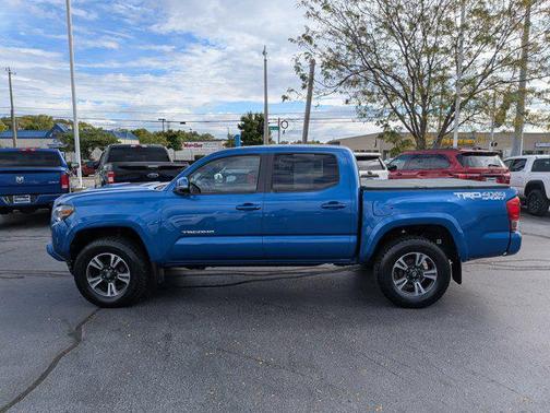 2017 Toyota Tacoma TRD Sport