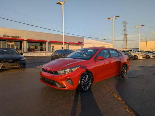 2023 Kia Forte LXS