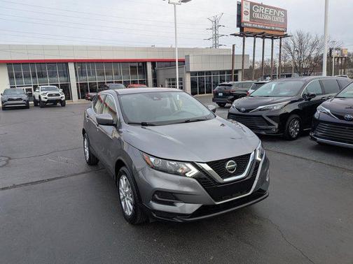2022 Nissan Rogue Sport S