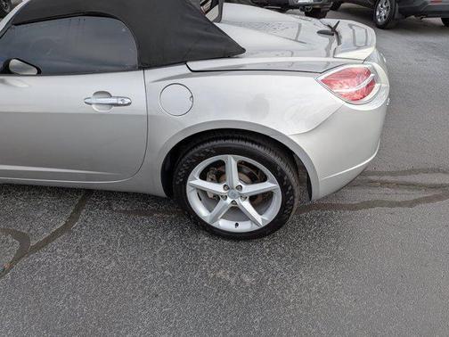 2007 Saturn Sky Base