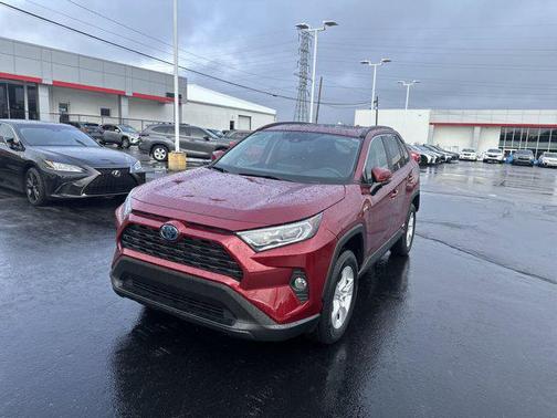 2020 Toyota RAV4 Hybrid XLE