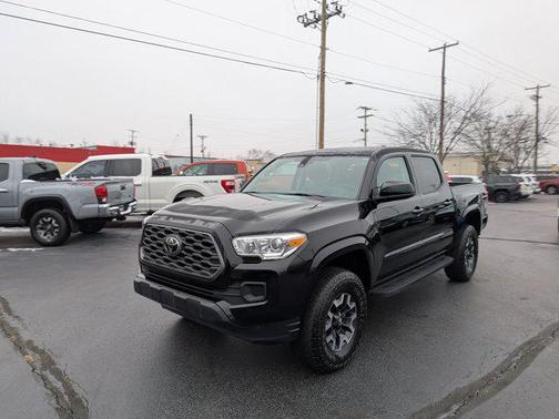 2022 Toyota Tacoma SR