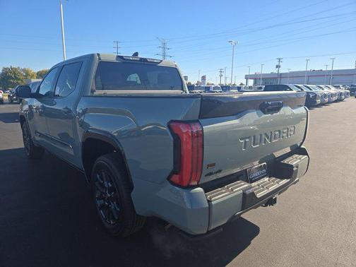 2026 Toyota Tundra Hybrid Platinum