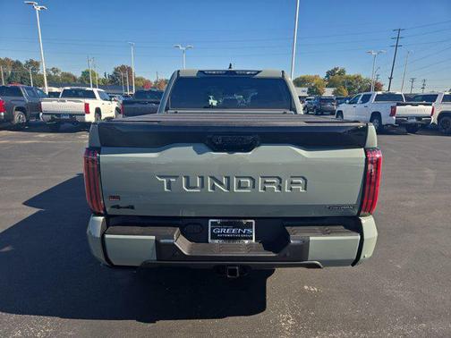 2026 Toyota Tundra Hybrid Platinum
