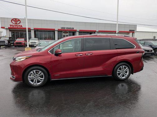 2021 Toyota Sienna Platinum