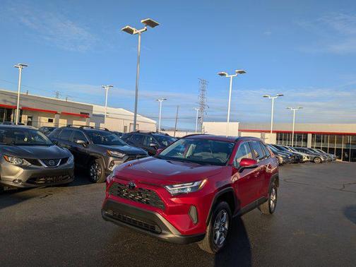 2023 Toyota RAV4 XLE