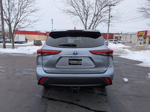 2021 Toyota Highlander Hybrid XLE