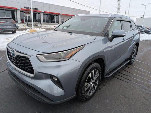 2021 Toyota Highlander Hybrid XLE