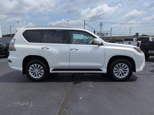 Starfire Pearl 2021 Lexus GX 460 Premium