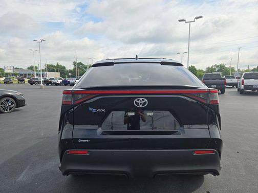 2025 Toyota bZ4X XLE