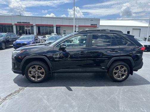 2025 Toyota RAV4 Hybrid Woodland Edition