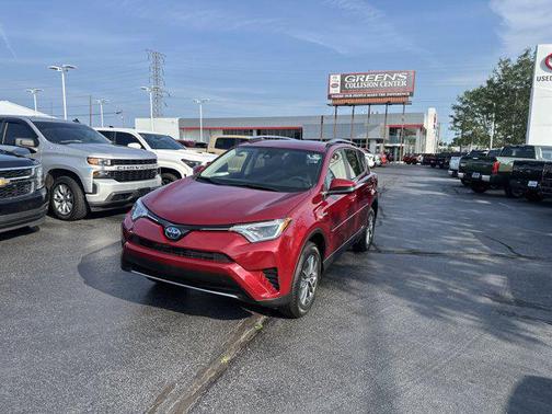 2018 Toyota RAV4 Hybrid SE