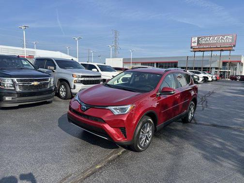 2018 Toyota RAV4 Hybrid SE