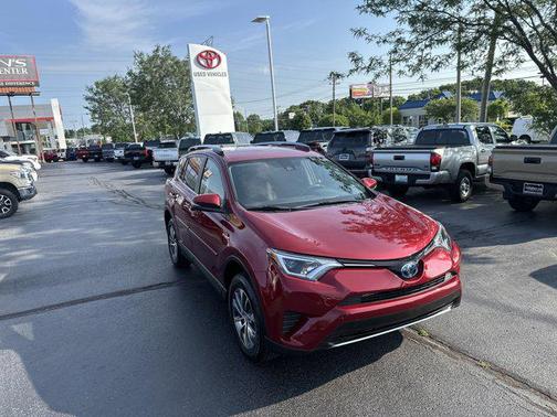 2018 Toyota RAV4 Hybrid SE