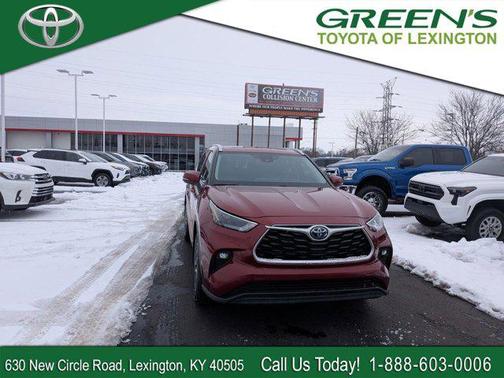 2023 Toyota Highlander Hybrid XLE