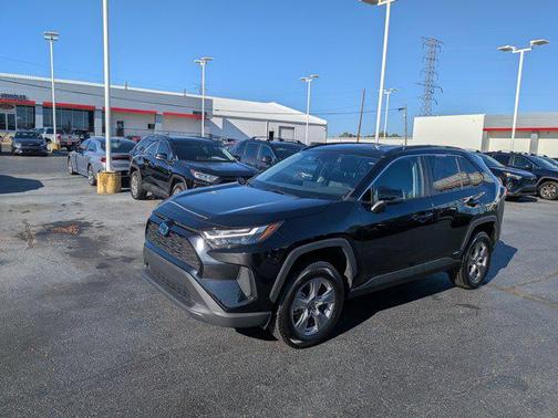 2024 Toyota RAV4 Hybrid XLE