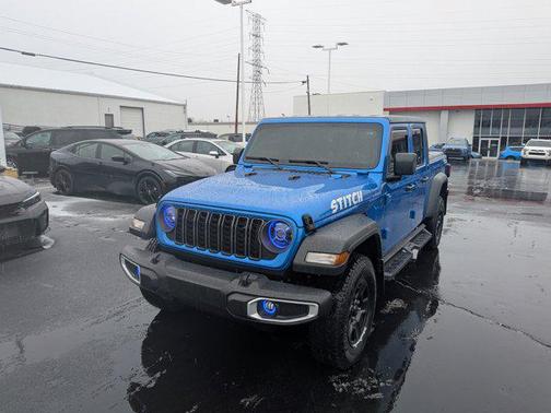 2024 Jeep Gladiator Sport