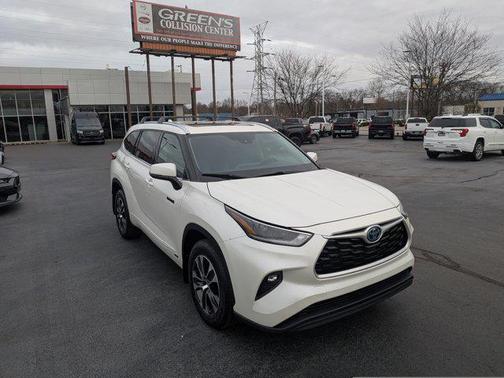 2021 Toyota Highlander Hybrid XLE