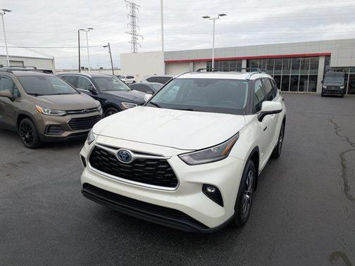 2021 Toyota Highlander Hybrid XLE