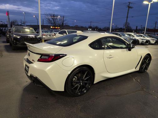 2023 Toyota GR86 Premium