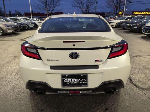 2023 Toyota GR86 Premium