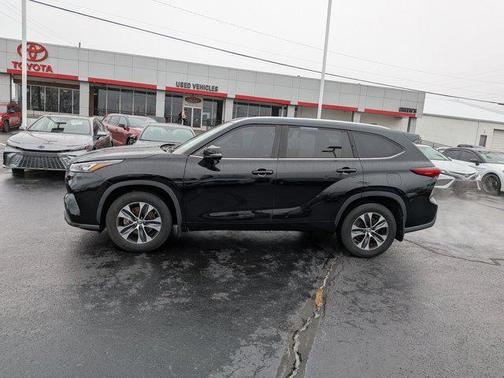 2020 Toyota Highlander XLE