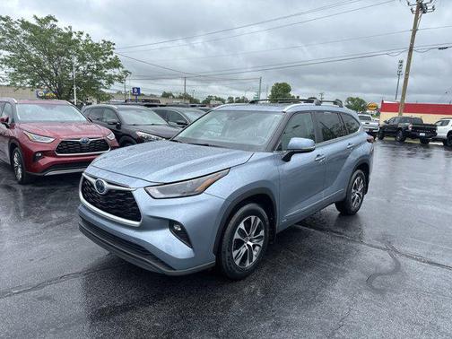 2023 Toyota Highlander Hybrid XLE