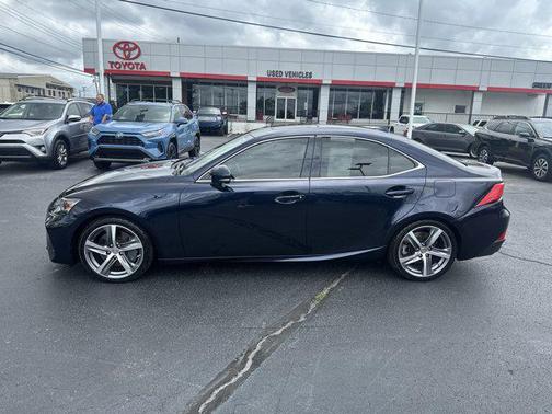 2018 Lexus IS 300 Base
