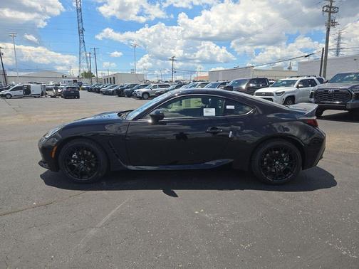 Raven 2026 Toyota GR86 Premium